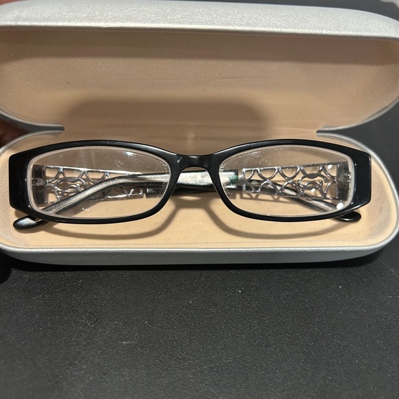 Oscar de la Renta Black Eyewear Frame - Picture 2 of 13